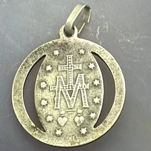 VTG Miraculous Medal Pendant Cutout Open Frame Catholic Holy Mother Religious - Picture 4 of 9
